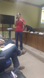 O vice presidente do Sindimed, Luiz Américo, denuncia o atraso de salários nas unidades estaduais
