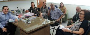 Procurador Leandro Bastos Nunes (E) prometeu empenho à comissão que o visitou no Ministério Público Federal 